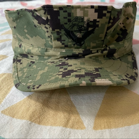 U.S. Navy Working Type III Cap - Picture 5 of 11